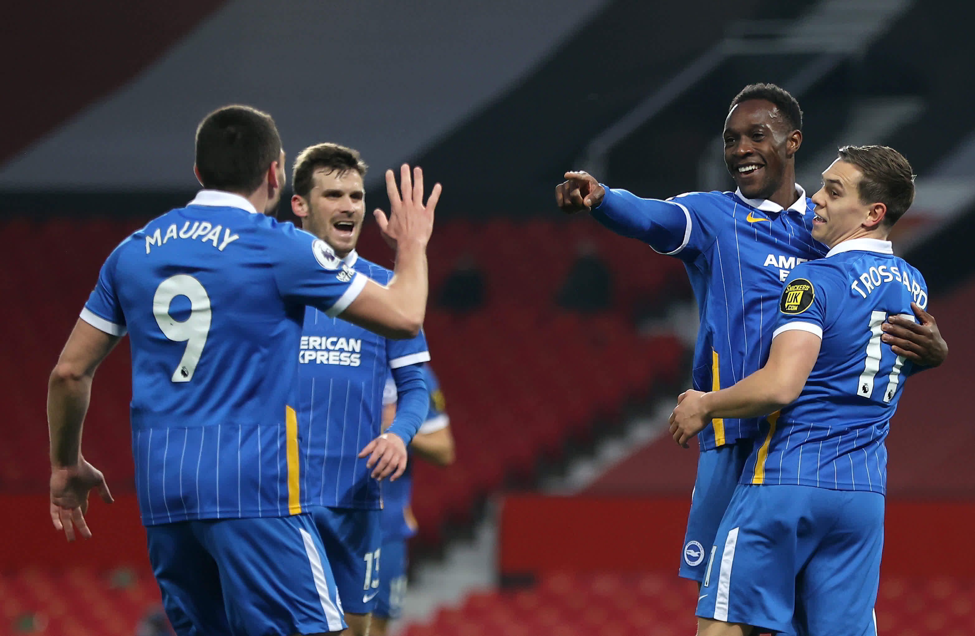 也让他在球 也让他在球